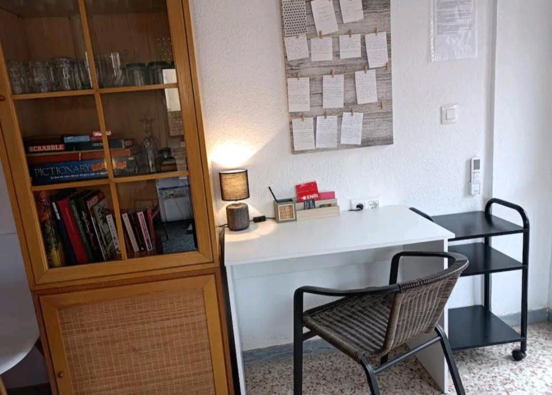 Apartment Plein Centre, Proche Et Port, Garage Aguilas