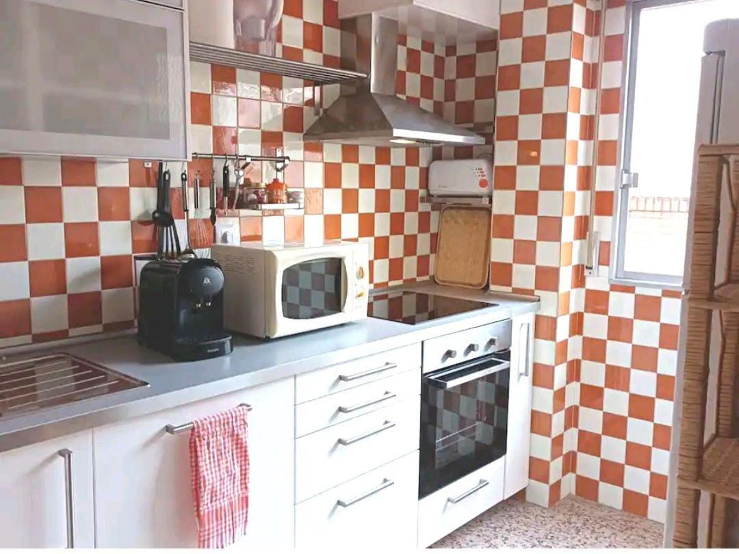 Plein Centre, Proche Et Port, Garage Apartment Aguilas